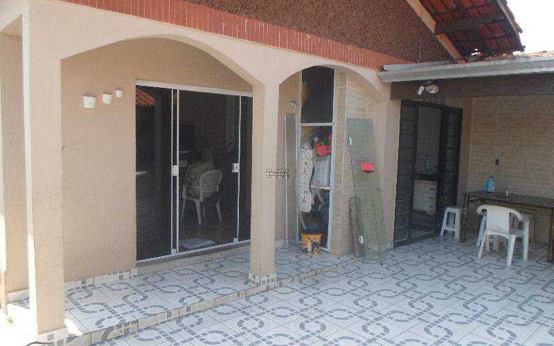 Casa em Praia Grande, no bairro MaracanÃ£