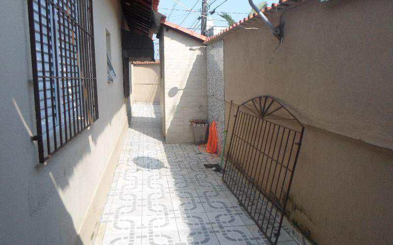 Casa em Praia Grande, no bairro MaracanÃ£