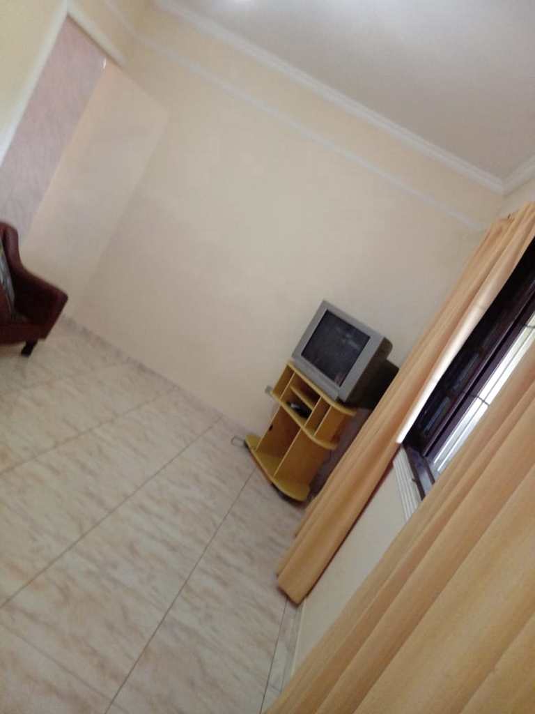 Casa em Praia Grande, no bairro Mirim