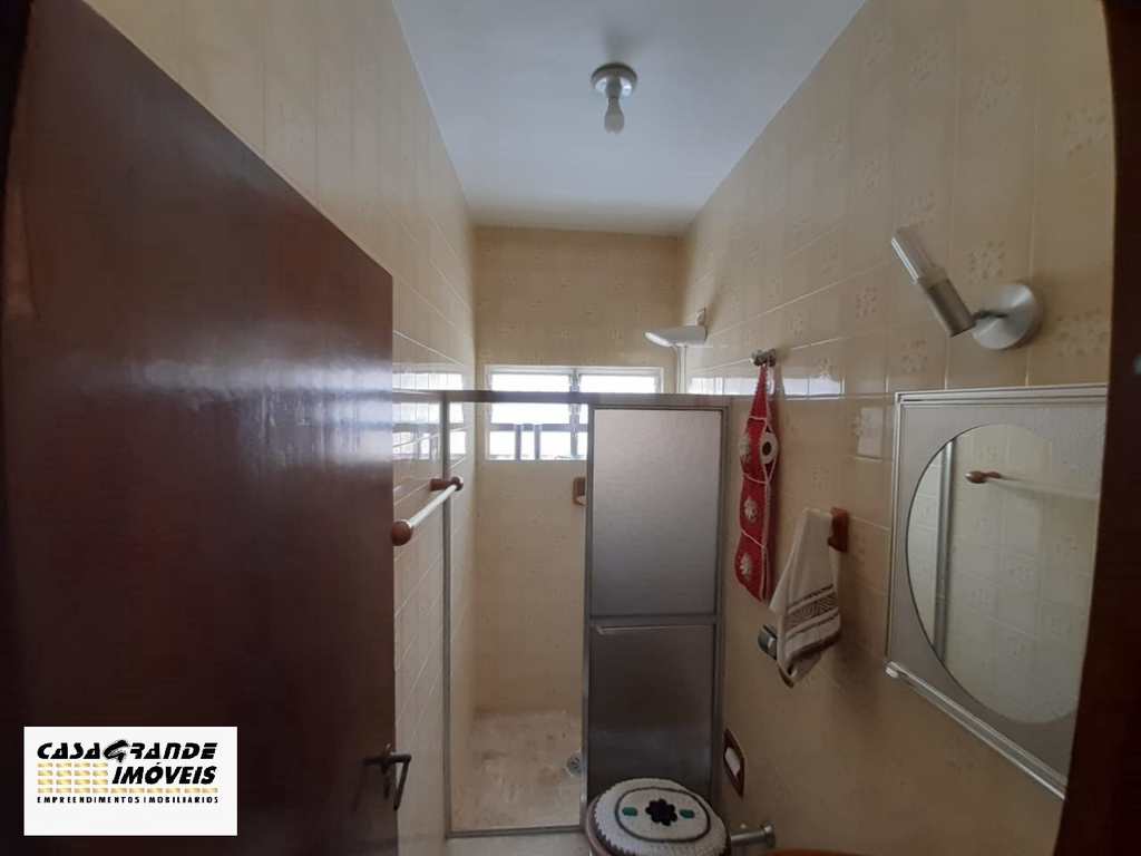 Casa em Praia Grande, no bairro CaiÃ§ara