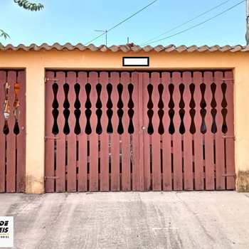 Casa em Praia Grande, bairro MaracanÃ£