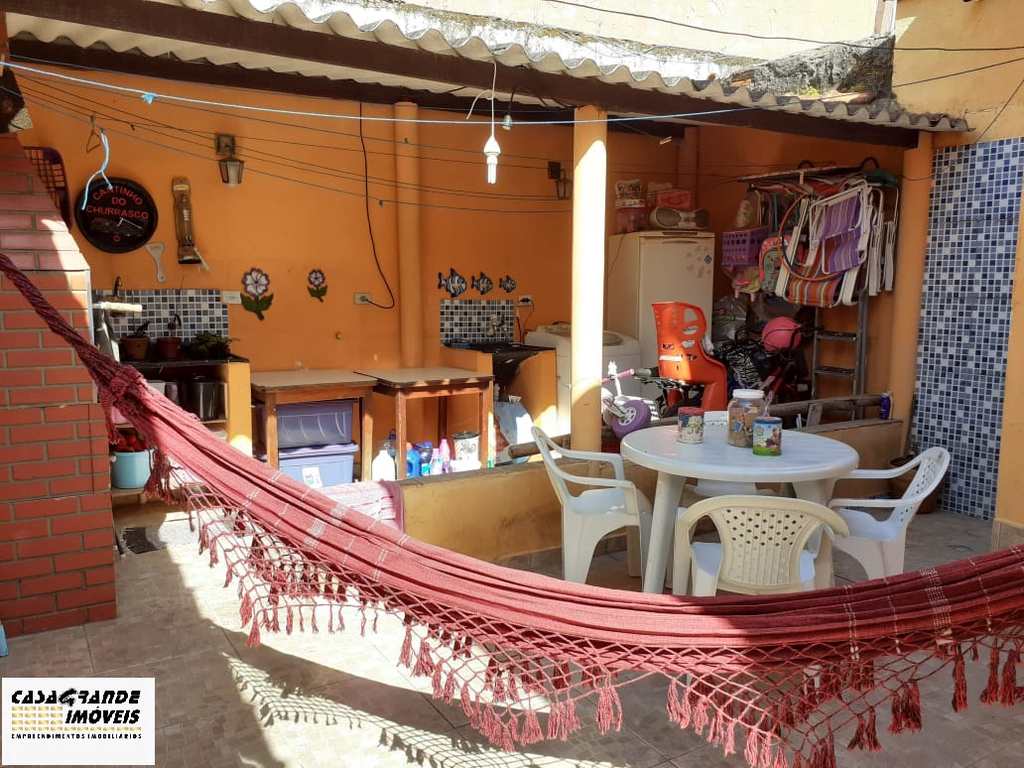 Casa em Praia Grande, no bairro MaracanÃ£