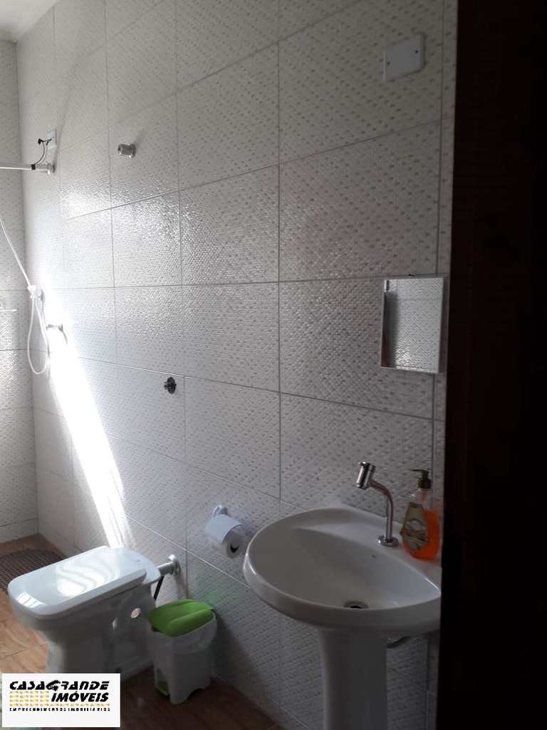 Casa em Praia Grande, no bairro CaiÃ§ara