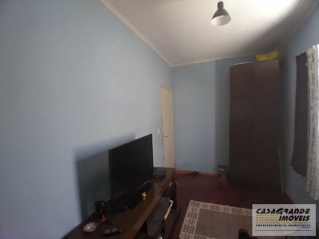 Casa em Praia Grande, no bairro Mirim