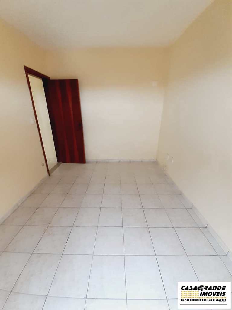 Apartamento em Praia Grande, no bairro MaracanÃ£