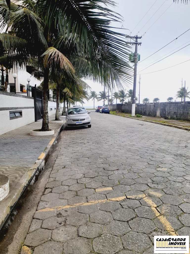 Apartamento em Praia Grande, no bairro MaracanÃ£