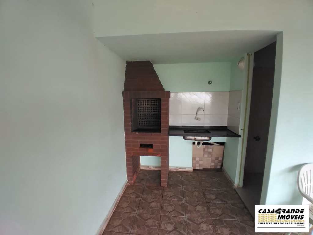 Casa em Praia Grande, no bairro CaiÃ§ara