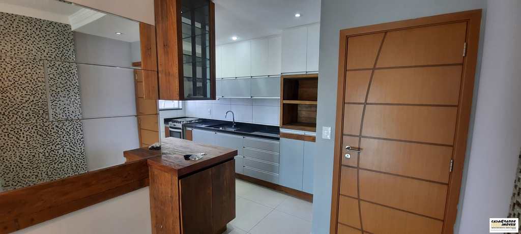 Apartamento em Praia Grande, no bairro Guilhermina