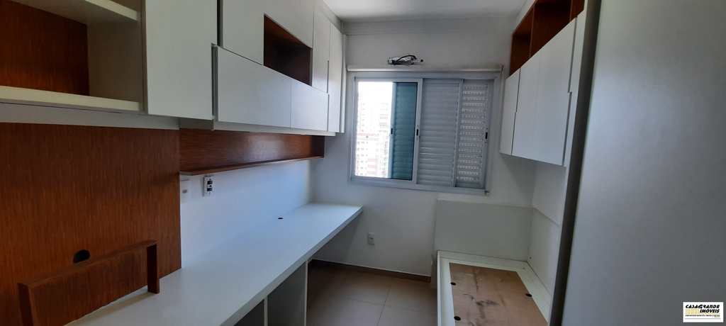 Apartamento em Praia Grande, no bairro Guilhermina