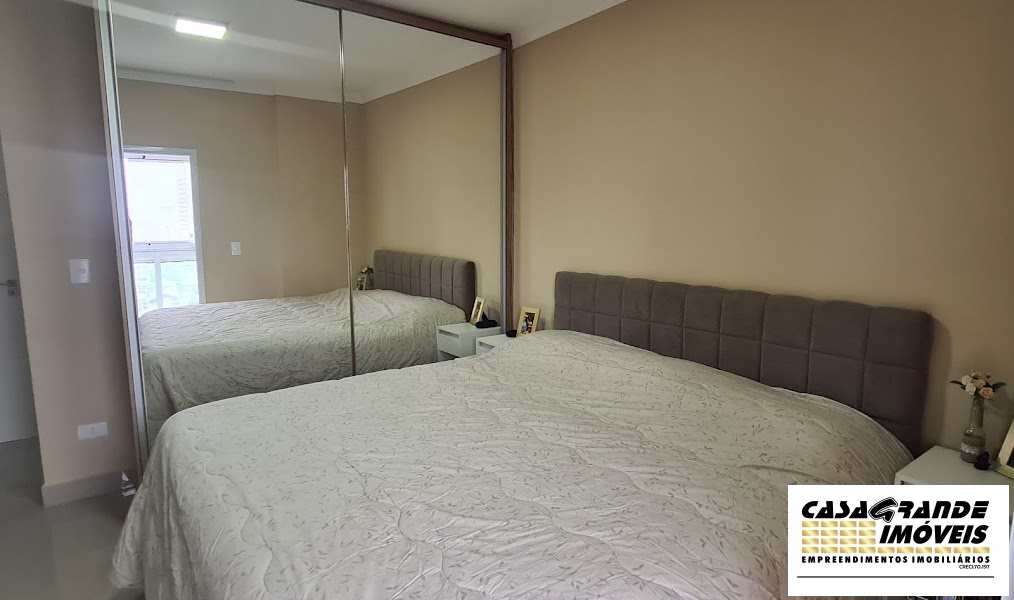 Apartamento em Praia Grande, no bairro Canto do Forte