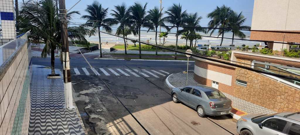 Casa em Praia Grande, no bairro CaiÃ§ara