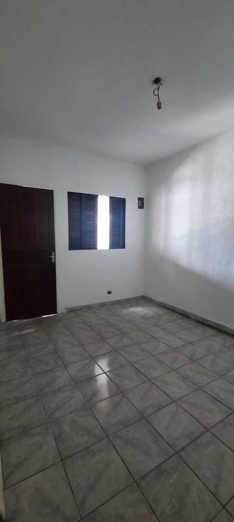 Casa em Praia Grande, no bairro Mirim