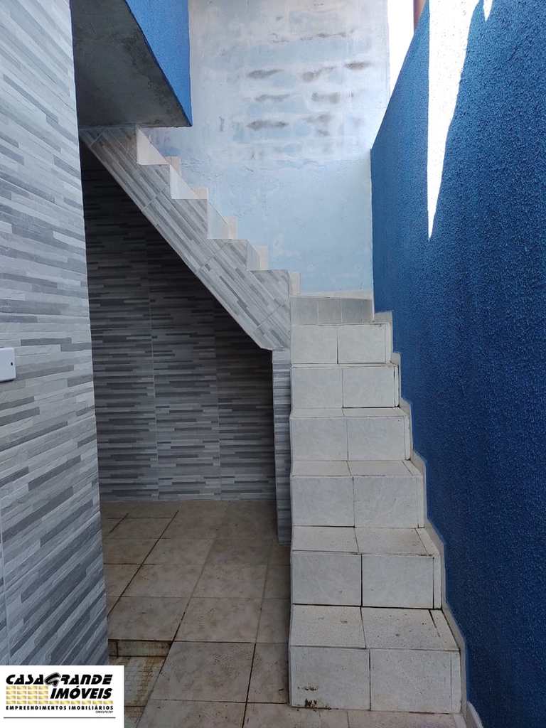 Casa em Praia Grande, no bairro Real