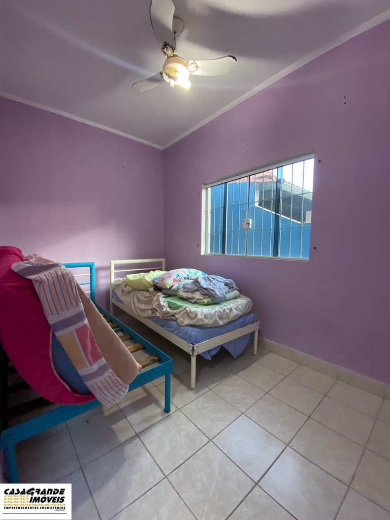 Casa em Praia Grande, no bairro Real