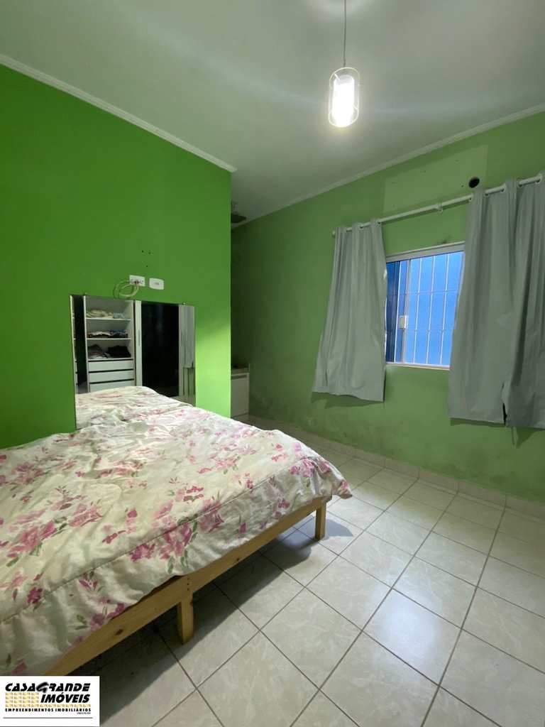 Casa em Praia Grande, no bairro Real