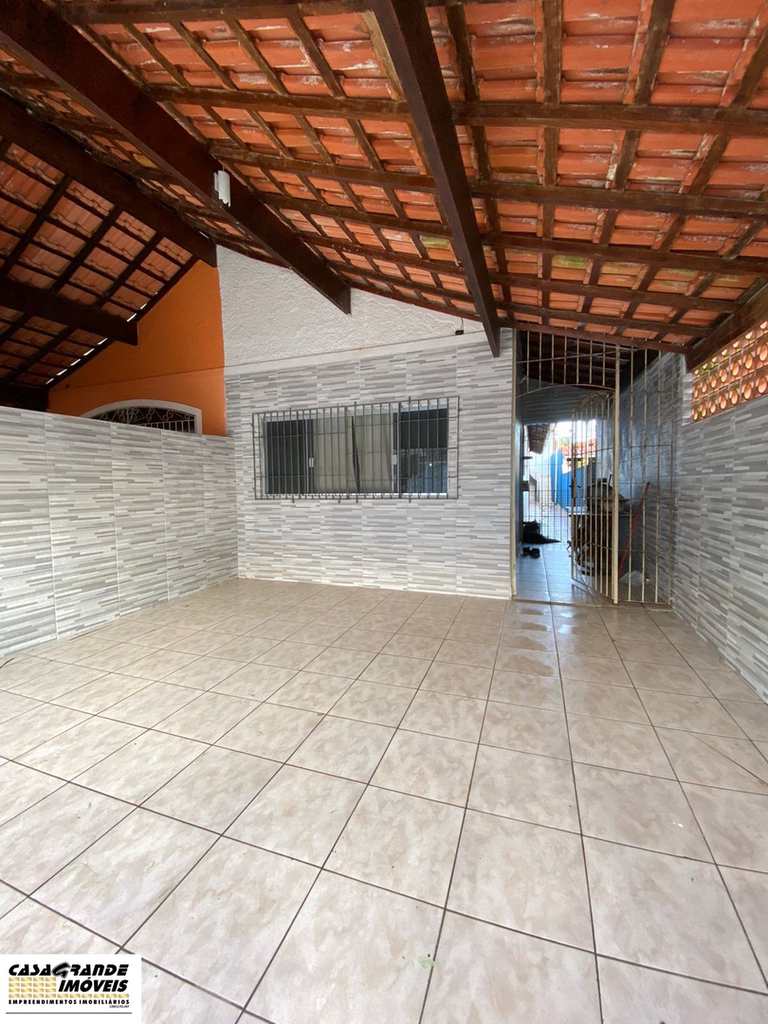Casa em Praia Grande, no bairro Real