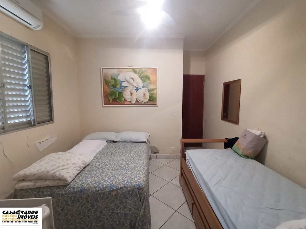 Casa em Praia Grande, no bairro MaracanÃ£