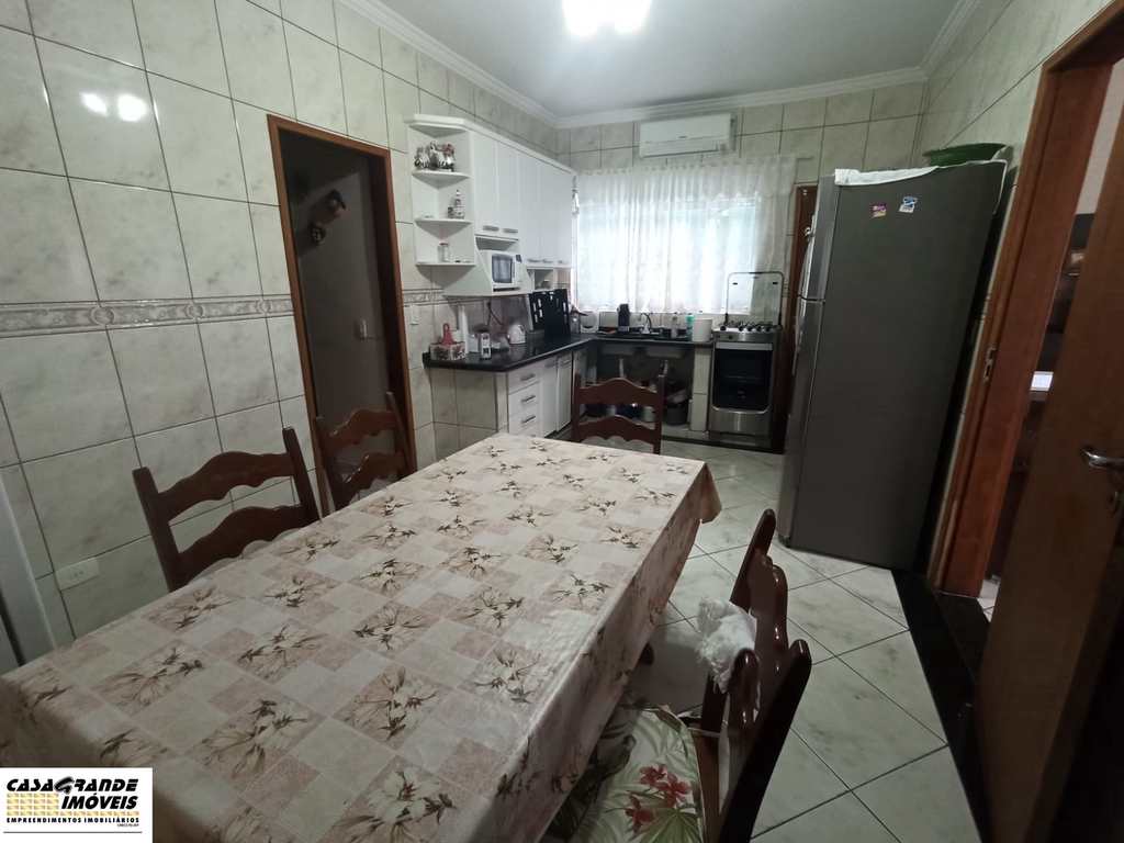 Casa em Praia Grande, no bairro MaracanÃ£