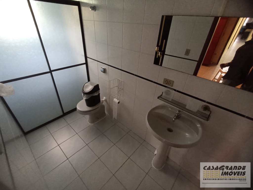 Casa em Praia Grande, no bairro MaracanÃ£