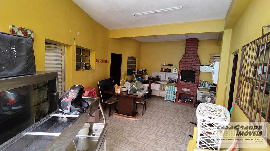 Casa em Praia Grande, no bairro CaiÃ§ara