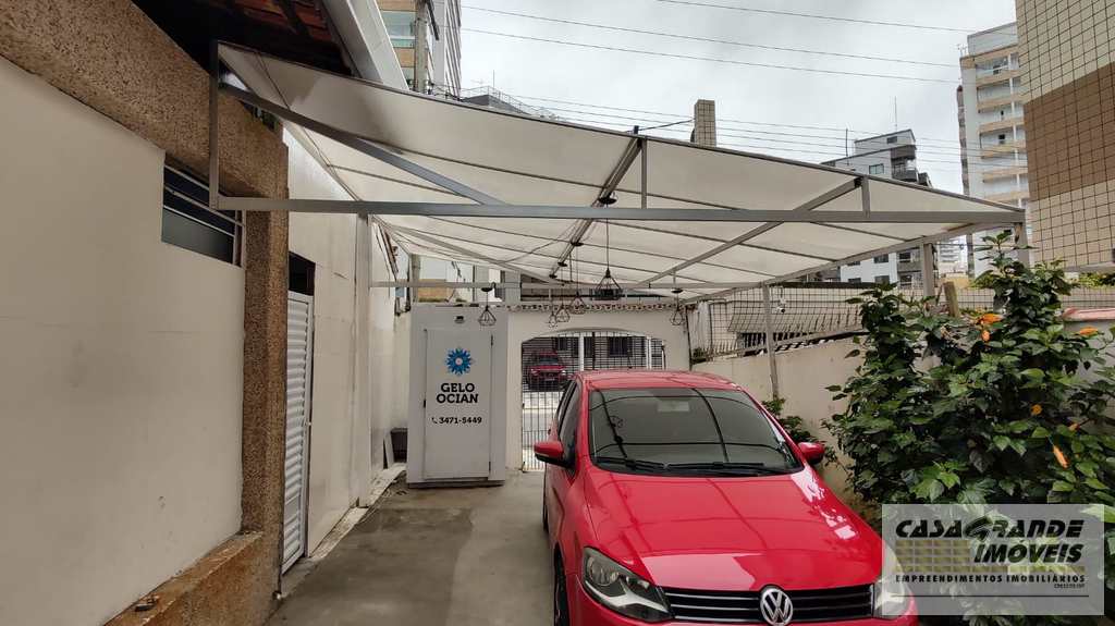 Casa em Praia Grande, no bairro CaiÃ§ara