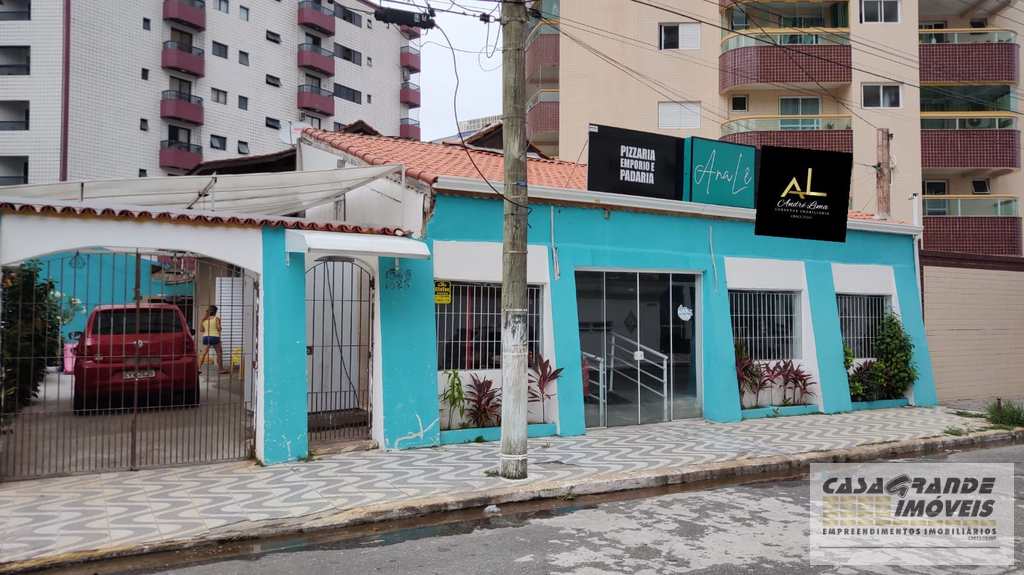 Casa em Praia Grande, no bairro CaiÃ§ara