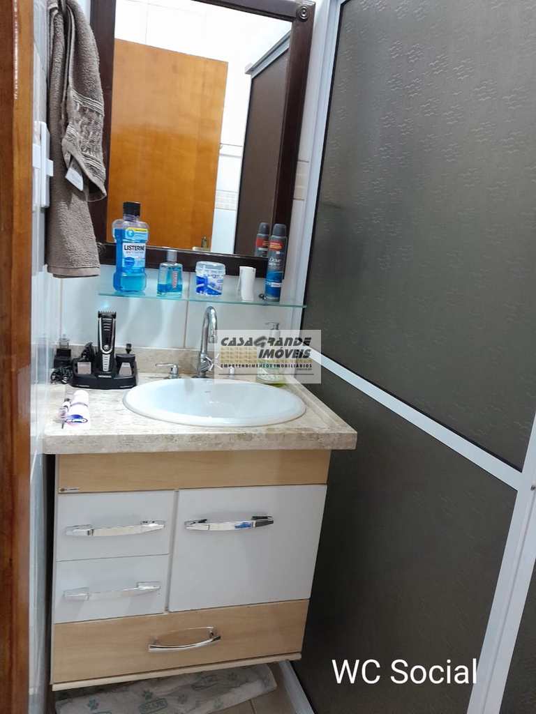 Casa em Praia Grande, no bairro Real