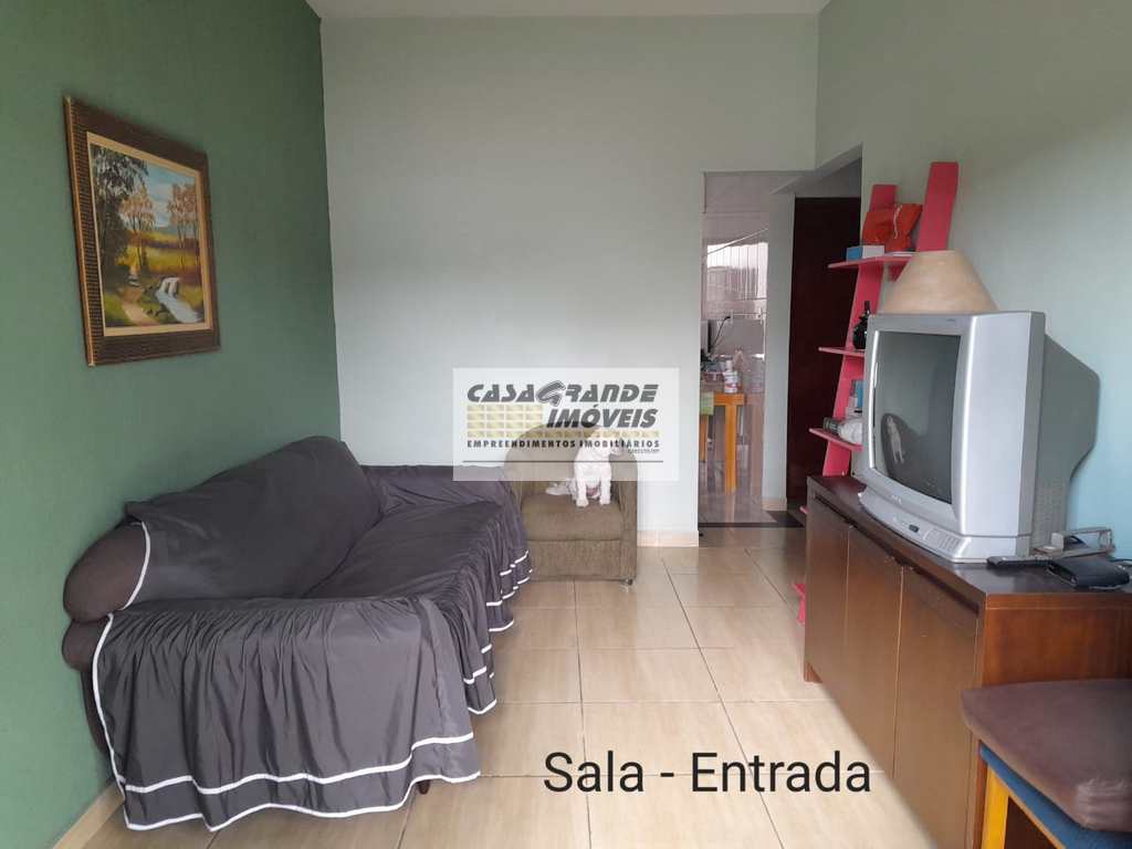 Casa em Praia Grande, no bairro Real