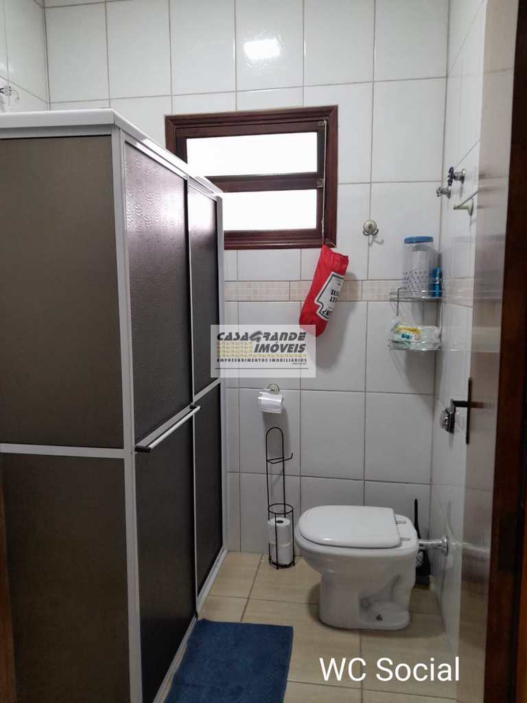 Casa em Praia Grande, no bairro Real