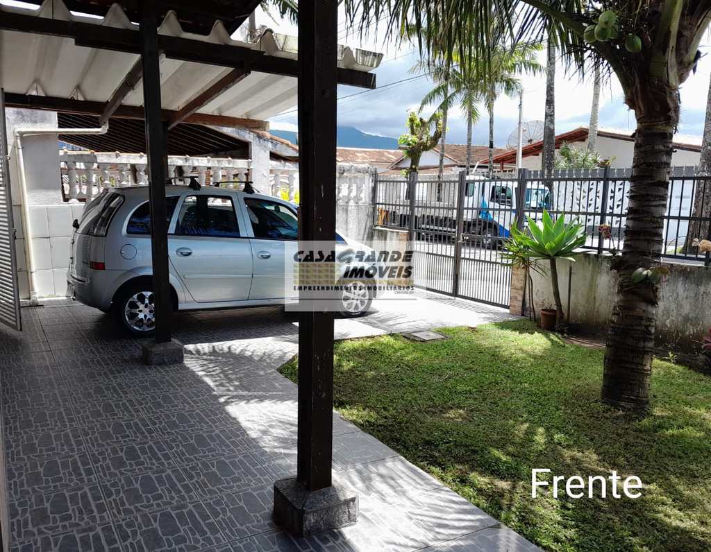 Casa em Praia Grande, no bairro Real