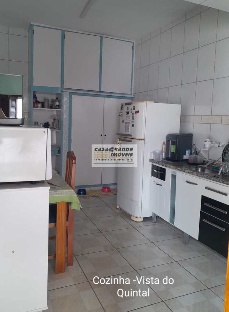 Casa em Praia Grande, no bairro Real