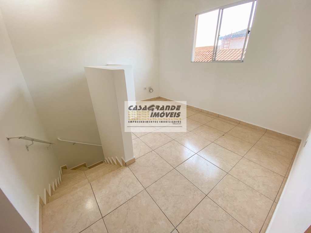 Casa de CondomÃ­nio em Praia Grande, no bairro Samambaia