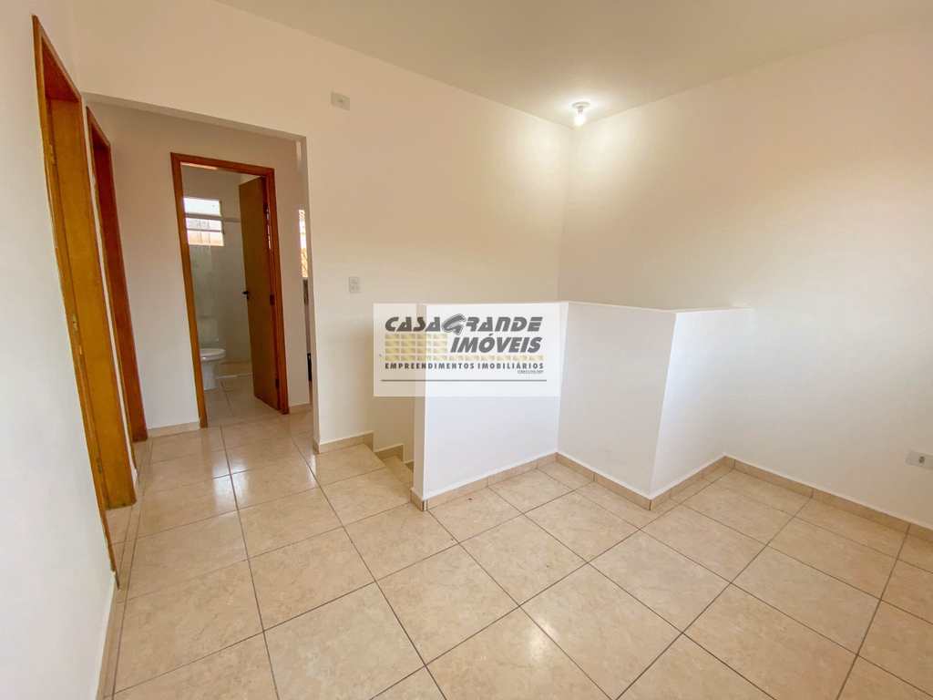 Casa de CondomÃ­nio em Praia Grande, no bairro Samambaia