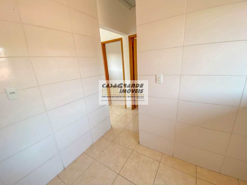 Casa de CondomÃ­nio em Praia Grande, no bairro Samambaia