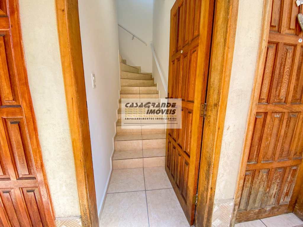 Casa de CondomÃ­nio em Praia Grande, no bairro Samambaia