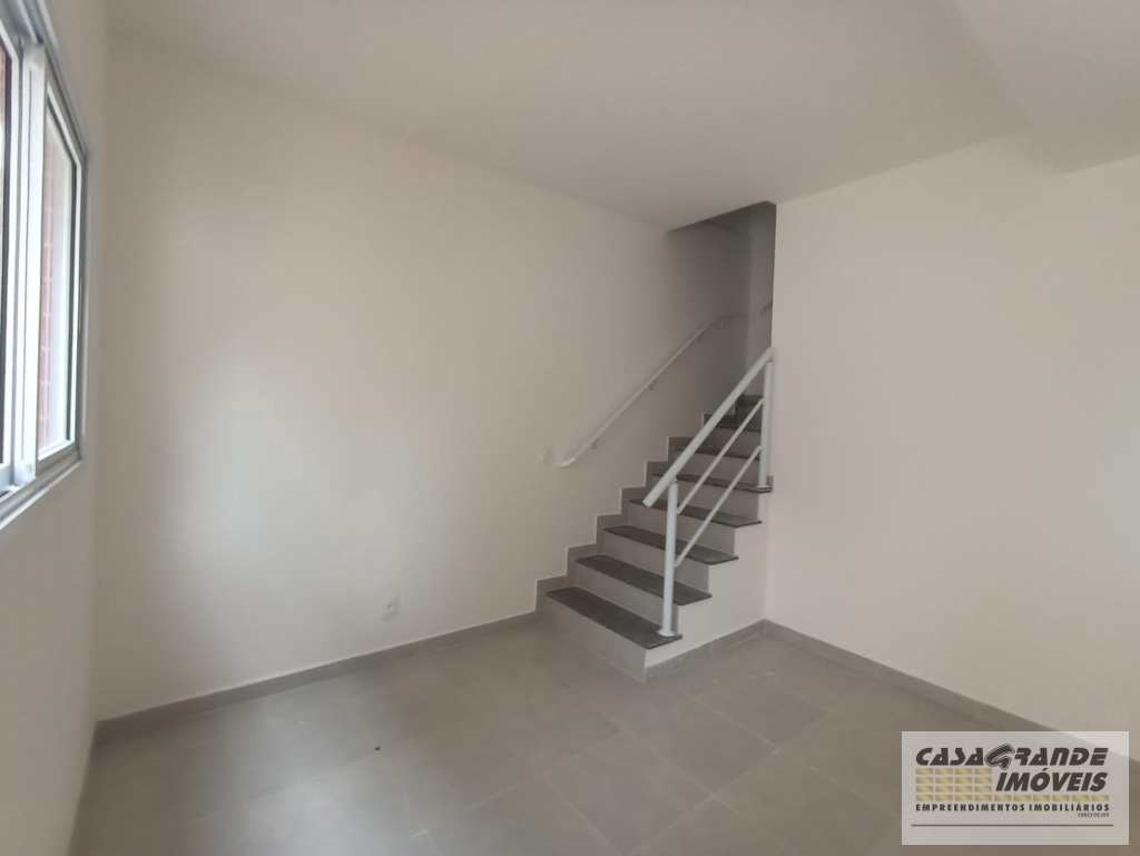 Casa de CondomÃ­nio em Praia Grande, no bairro Samambaia