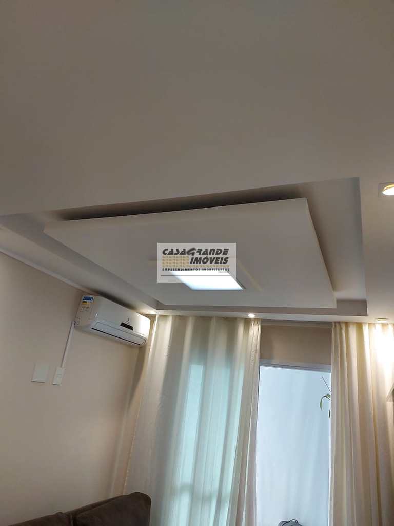 Apartamento em Praia Grande, no bairro CaiÃ§ara