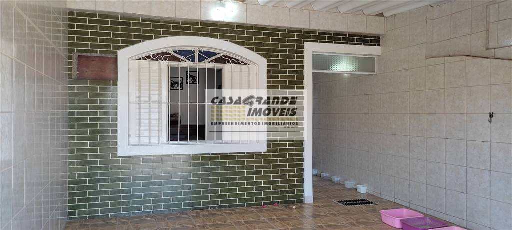 Casa em Praia Grande, no bairro Tupi