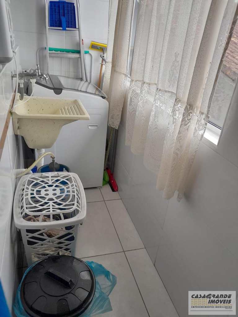 Casa de CondomÃ­nio em Praia Grande, no bairro MaracanÃ£