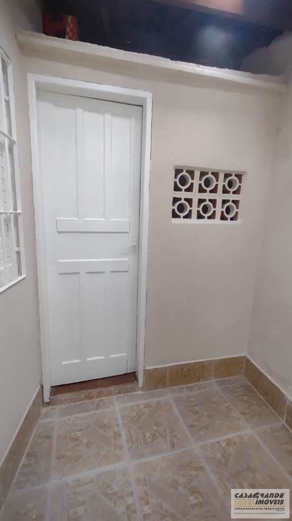 Casa em Praia Grande, no bairro Real