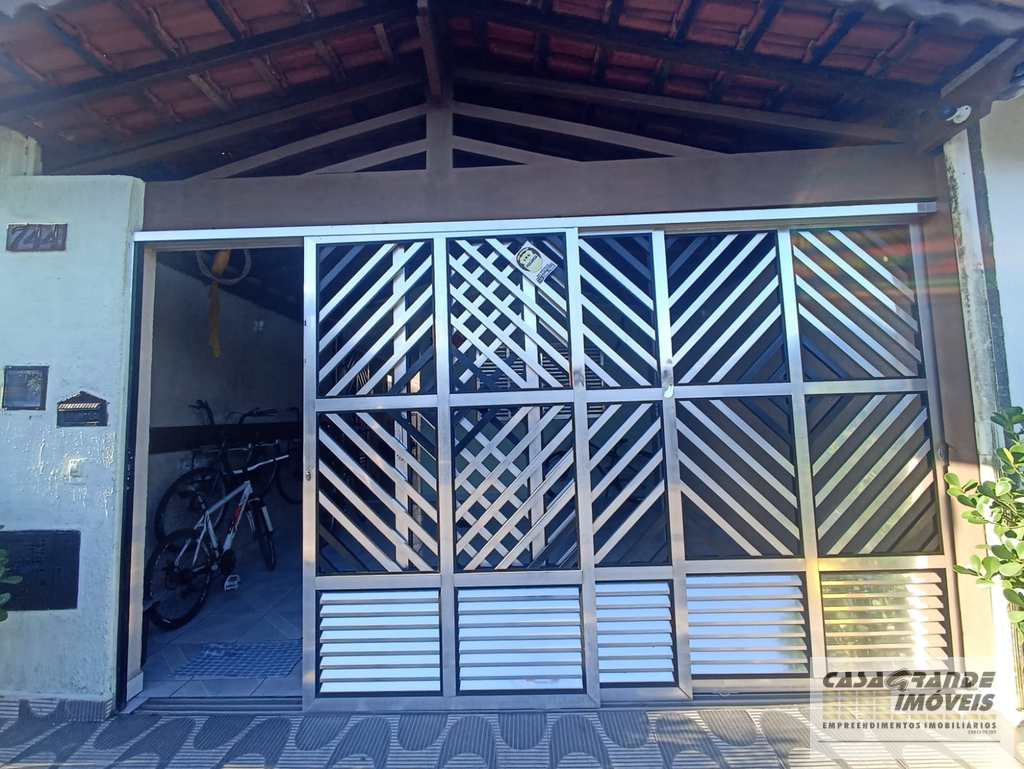 Casa em Praia Grande, no bairro MaracanÃ£