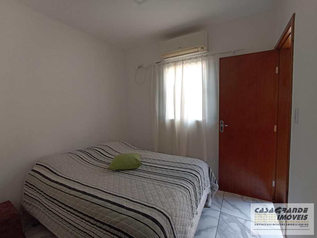 Casa de CondomÃ­nio em Praia Grande, no bairro MaracanÃ£