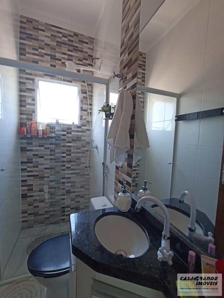 Casa de CondomÃ­nio em Praia Grande, no bairro MaracanÃ£