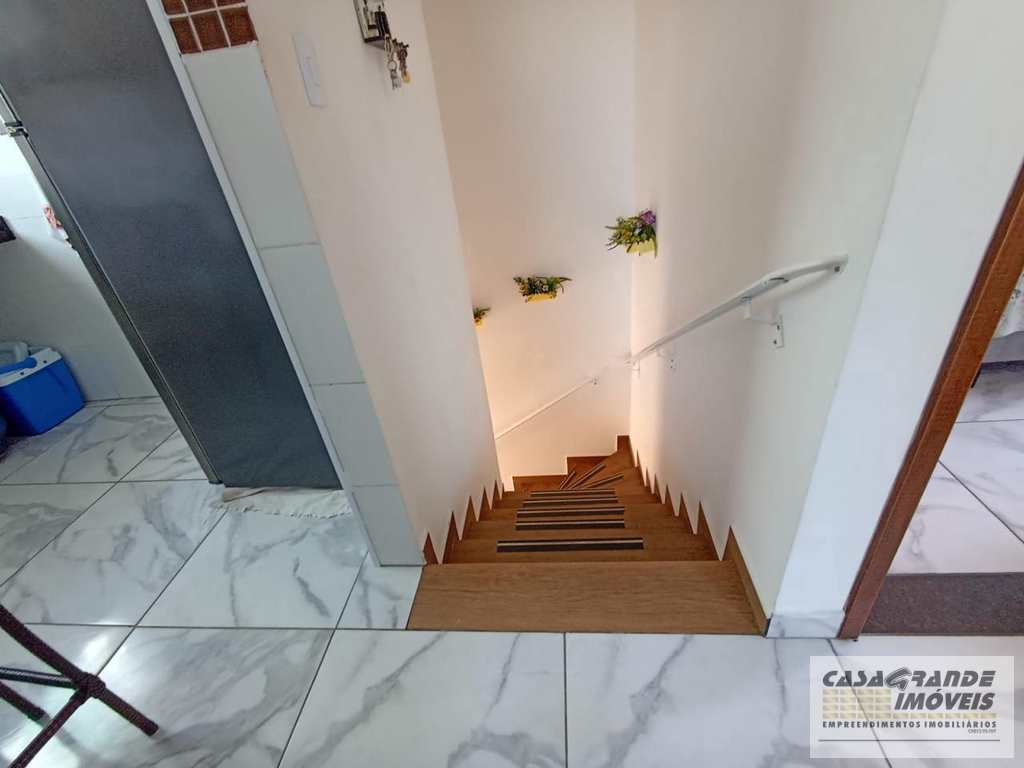 Casa de CondomÃ­nio em Praia Grande, no bairro MaracanÃ£