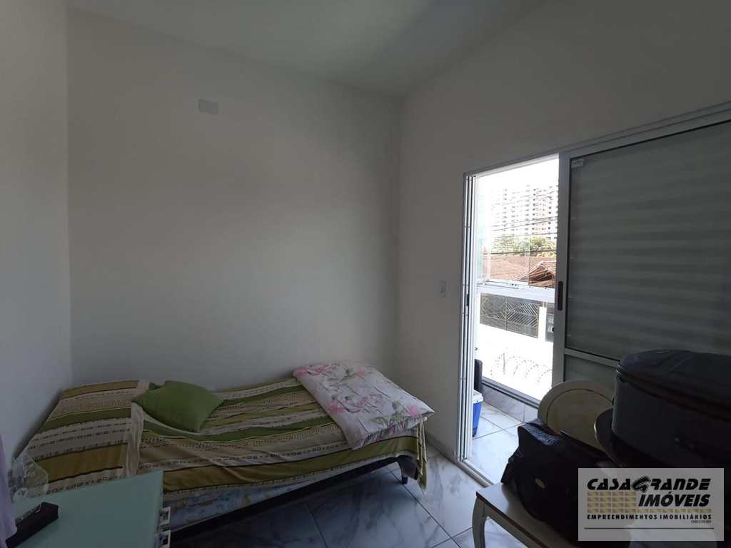 Casa de CondomÃ­nio em Praia Grande, no bairro MaracanÃ£