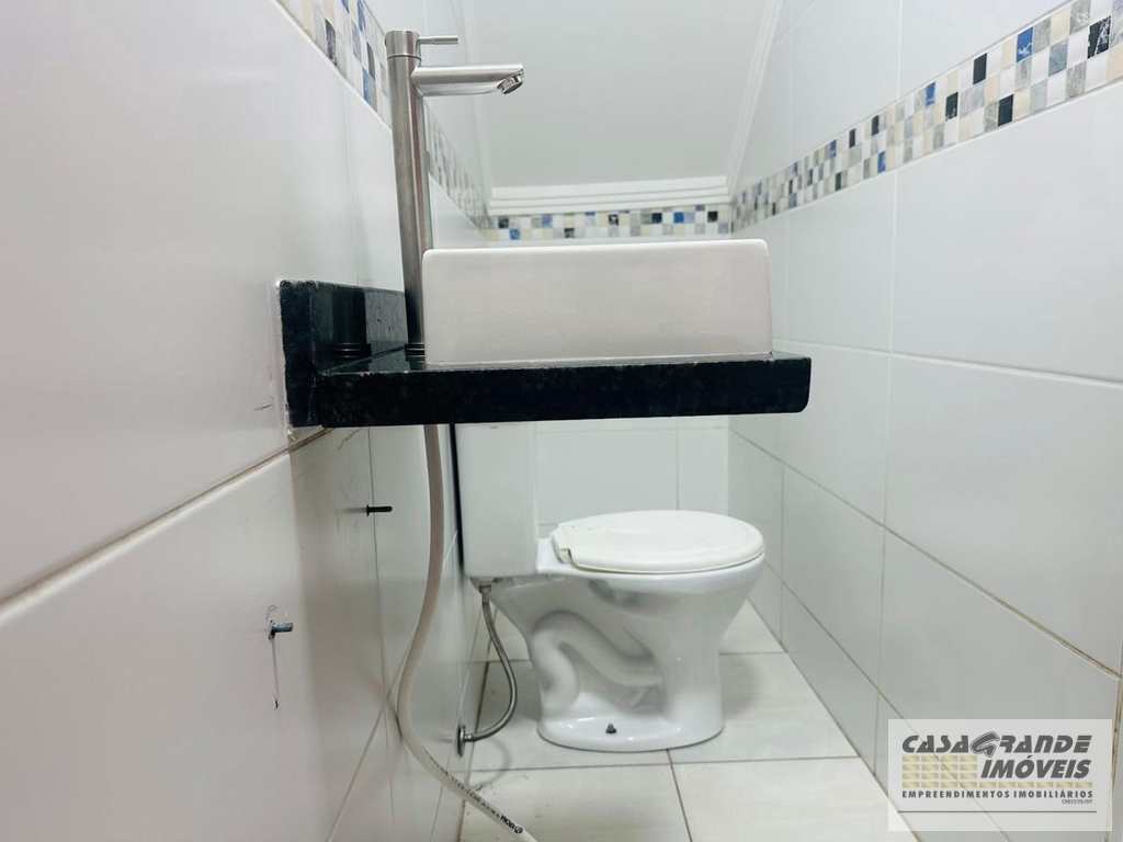 Casa em Praia Grande, no bairro MaracanÃ£