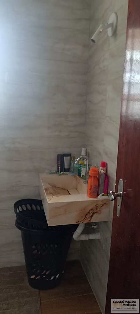 Casa em Praia Grande, no bairro Solemar